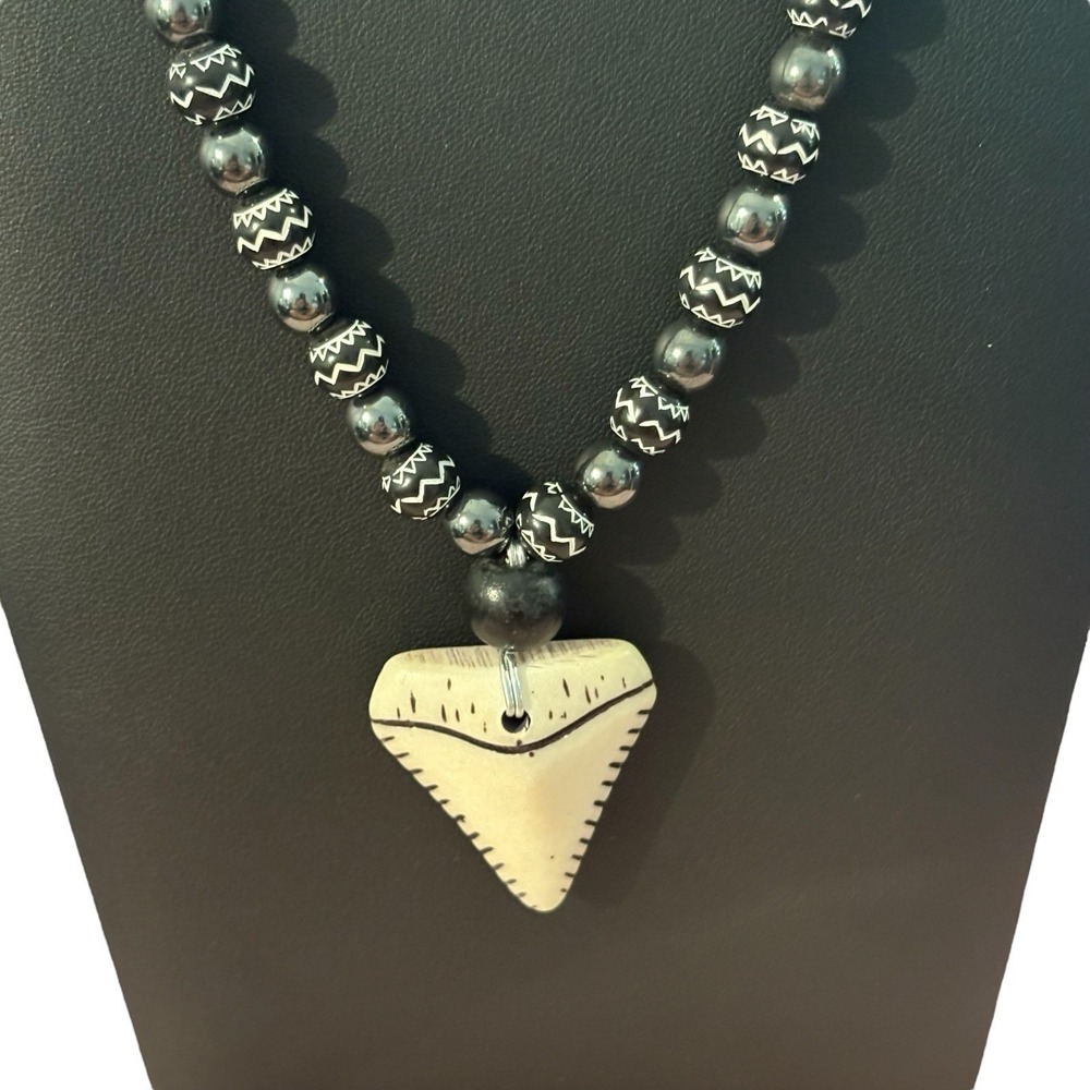 Shark Tooth‎ Style Necklace Pendant Wood Unisex Black White Beads Tribal Look